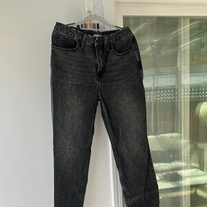Good American always fits good curve crop straight leg jeans